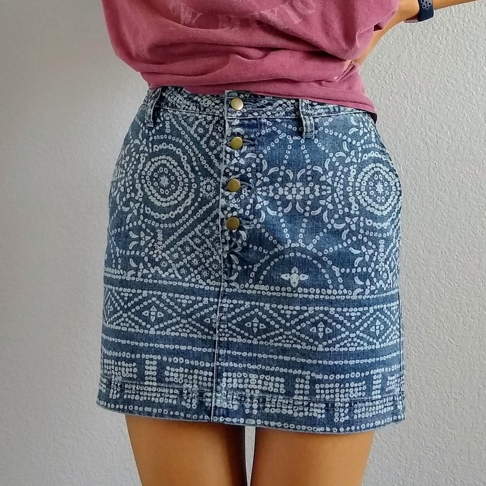 Denim skirt